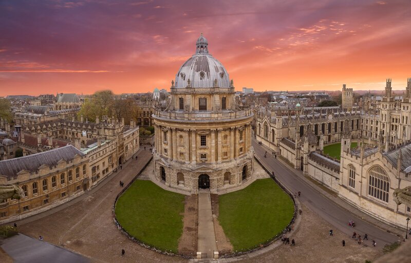 Radcliffe Camera at sunset ©Flickr, Chris Chabot