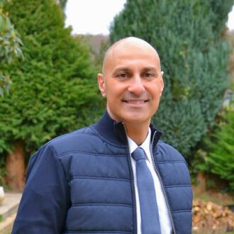 Dr Hatem Nabih